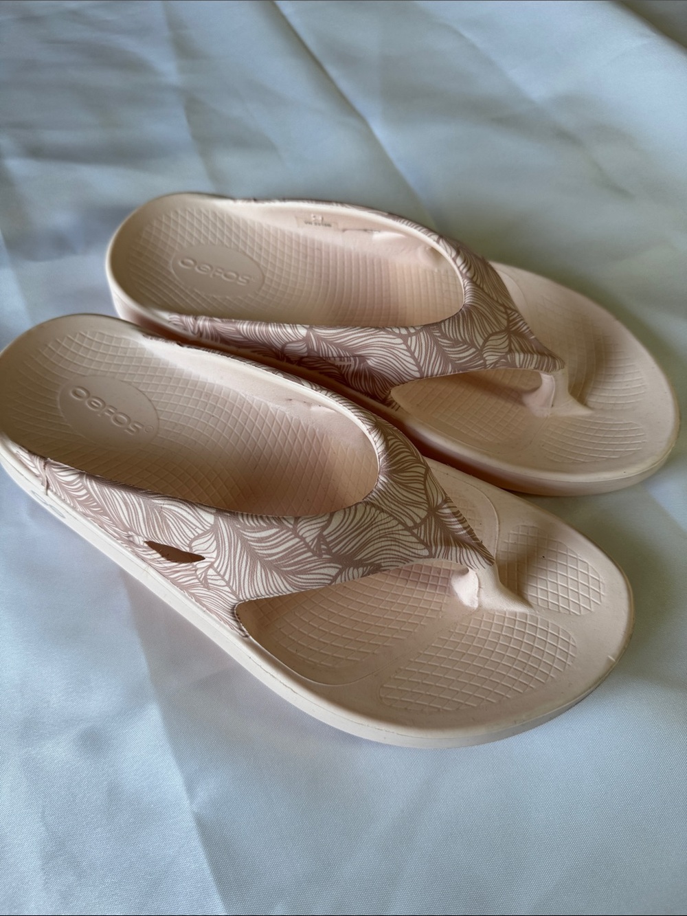 OOFOS OOriginal Limited Edition Recovery Sandals Blush Athena Women’s Sz 9 / M 7 - Picture 3 of 7